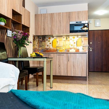 Triton Apartments In Varşovia Exterior foto
